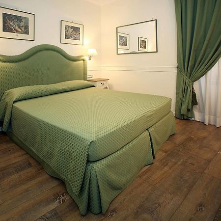 Residenza Ponte Sant'Angelo Otel Roma Dış mekan fotoğraf