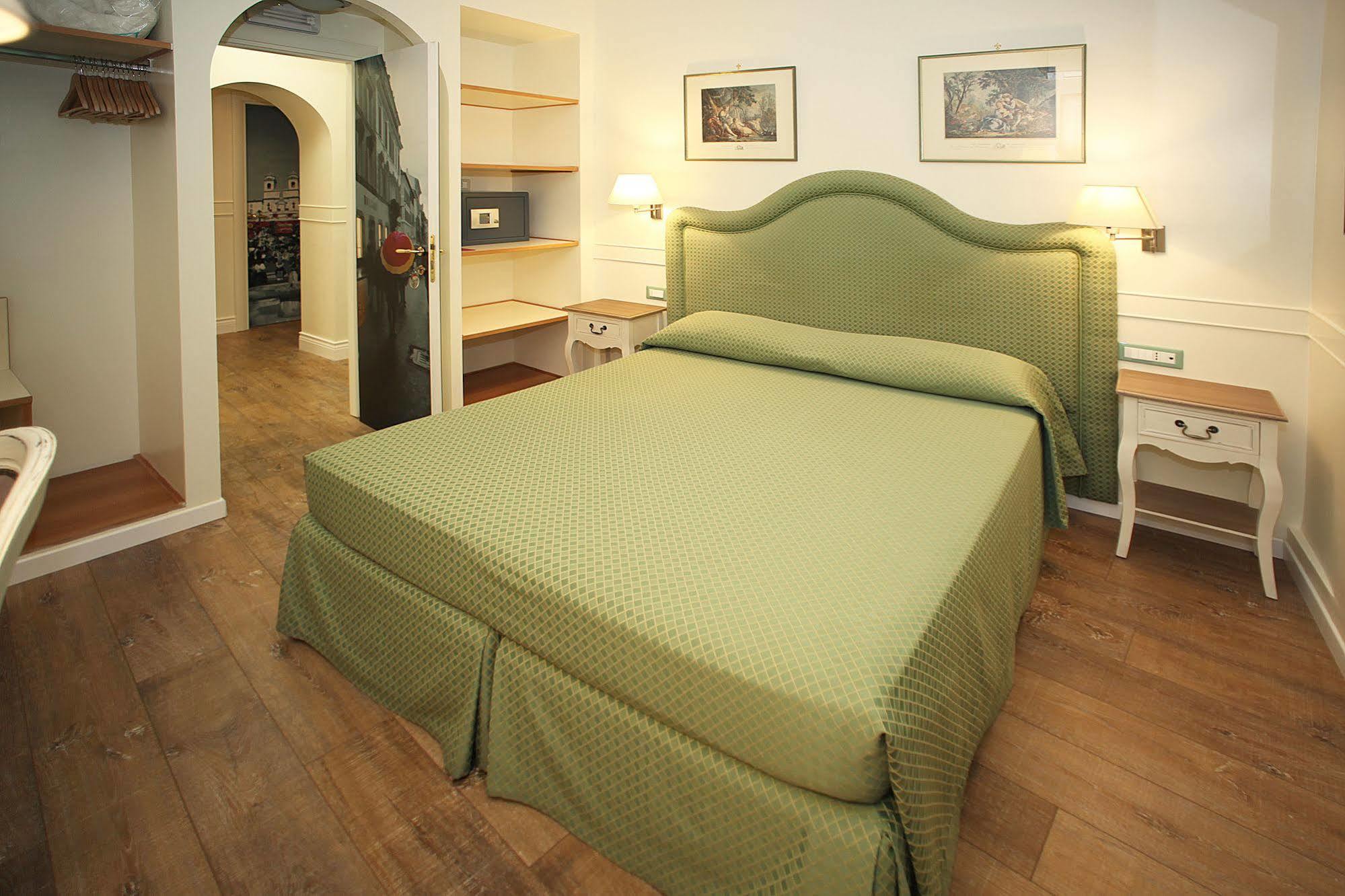 Residenza Ponte Sant'Angelo Otel Roma Dış mekan fotoğraf