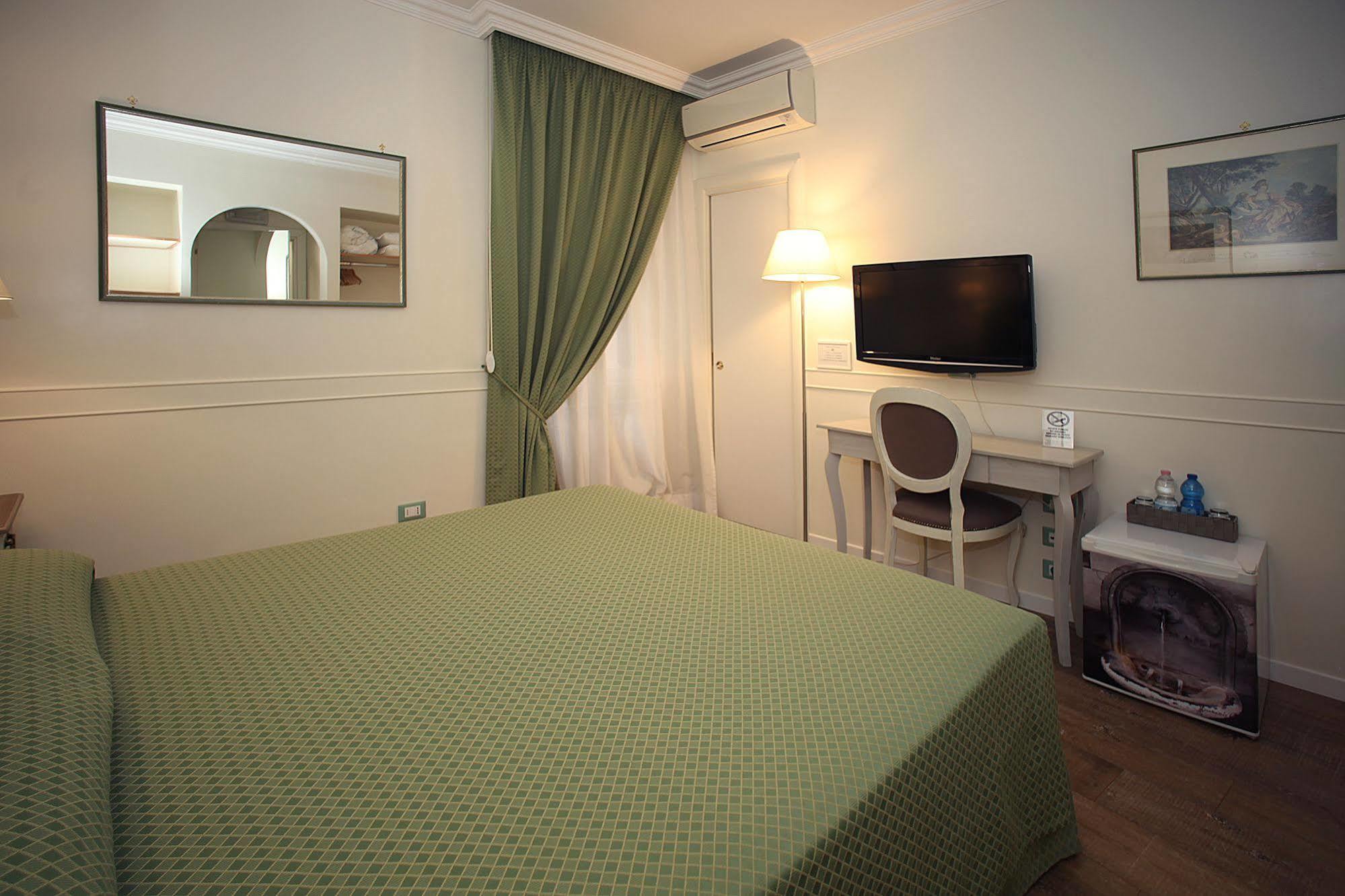 Residenza Ponte Sant'Angelo Otel Roma Dış mekan fotoğraf